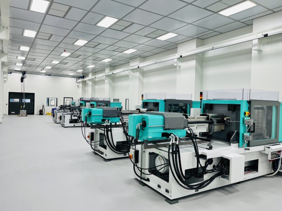Electric injection molding machines